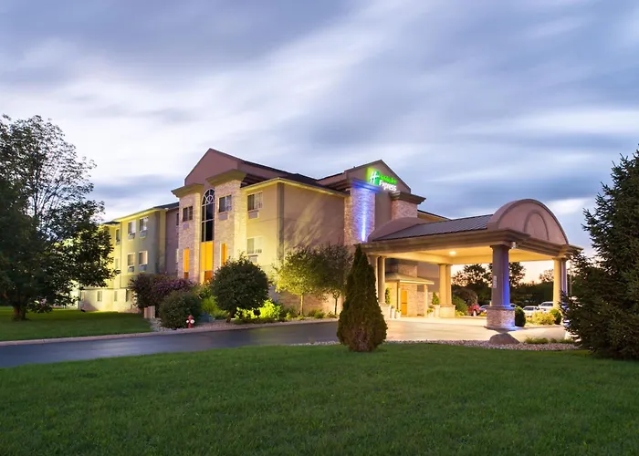 Holiday Inn Express & Suites Bucyrus By Ihg
