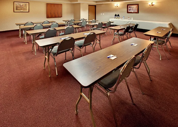 Best Western Watertown Inn & Suites