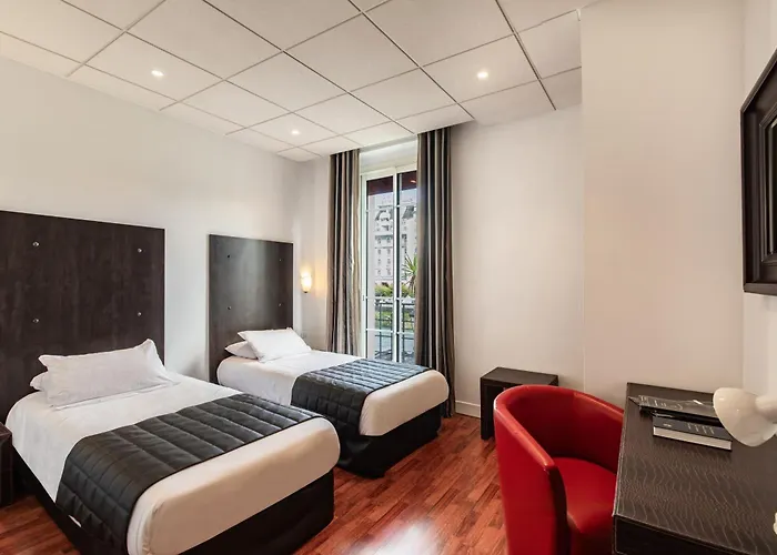 Hotel Jeanne D'Arc Lourdes