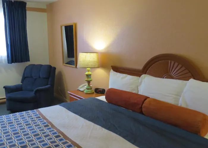 Casa Lemus Inn Raton