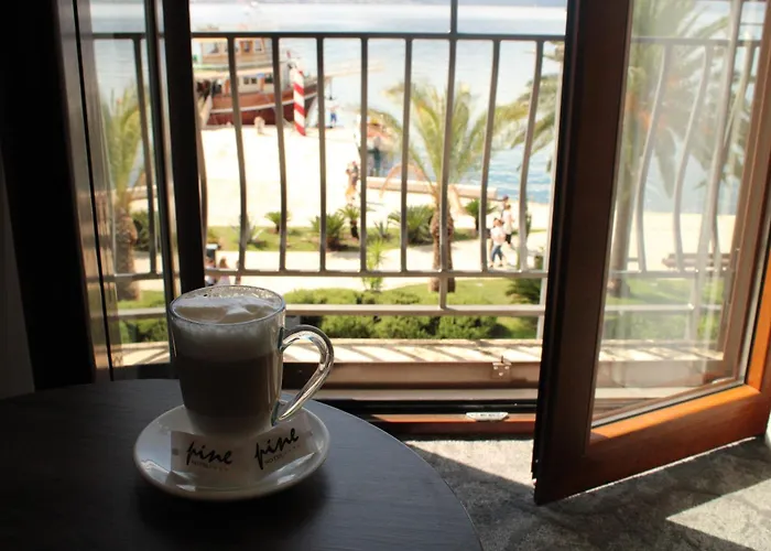 Hotel Pine Tivat