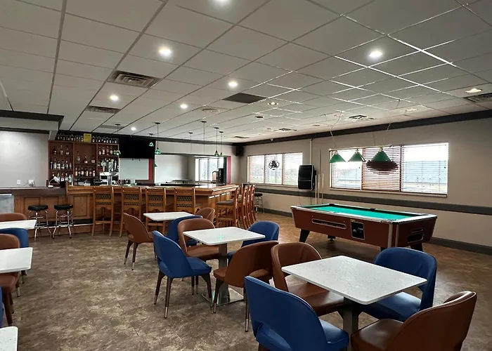 Ramada By Wyndham Waupaca Motel