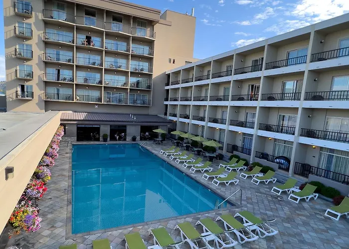 Coast Capri Hotel Kelowna