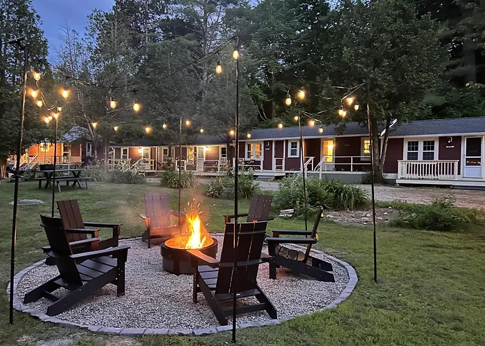 The Aurora Inn & Cottages Bartlett