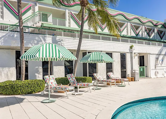 Palm Tree Club Miami Hotel North Bay Village