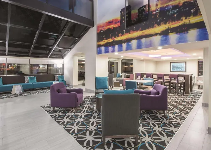 La Quinta By Wyndham Festus - St. Louis South Hotel