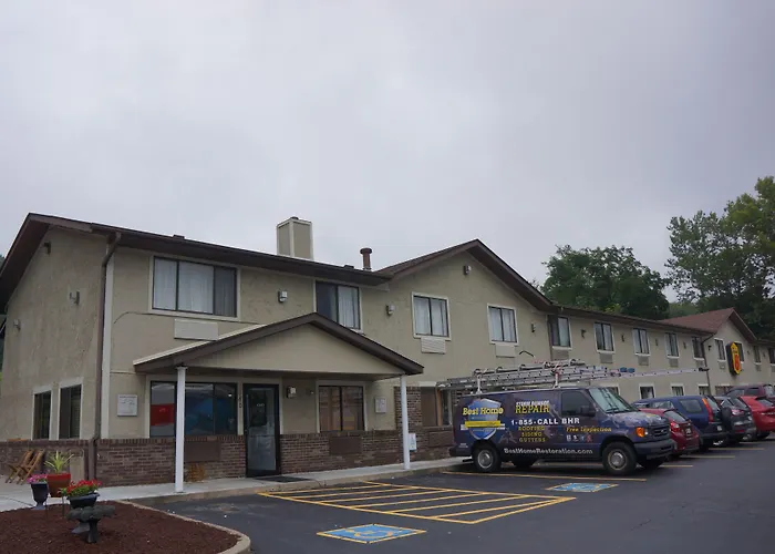 Rodeway Inn Delmont