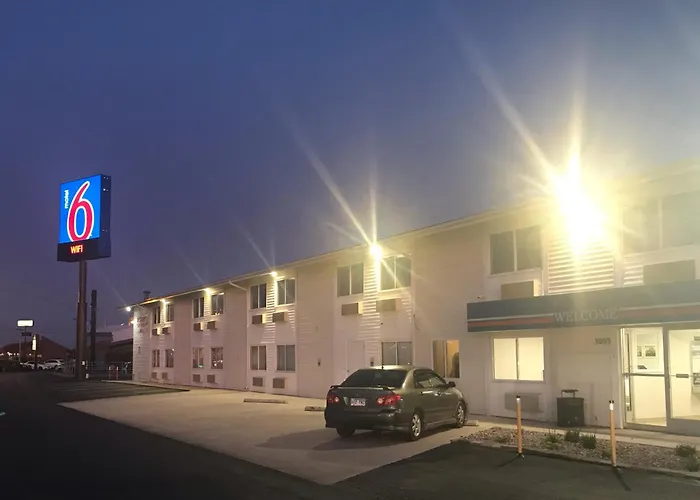 Motel 6-Fort Wayne, In
