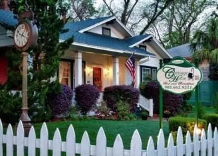 The Carriage House Bed & Breakfast Jefferson