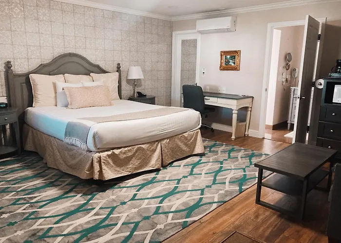 Grass Valley Courtyard Suites