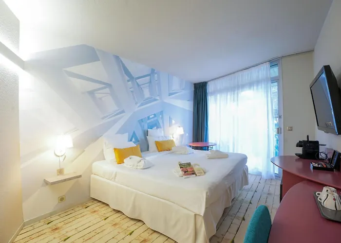 Garrigae Domaine De L'Esterel - Piscine & Spa Cinq Mondes Saint-Raphael 