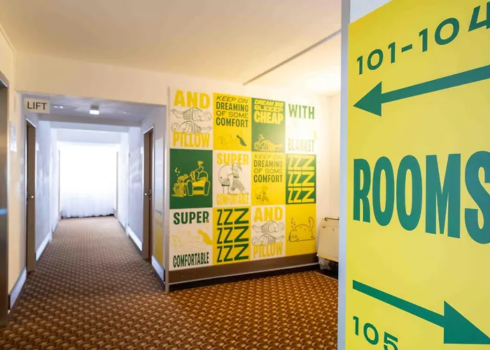 Sleeep Hotel Voesendorf