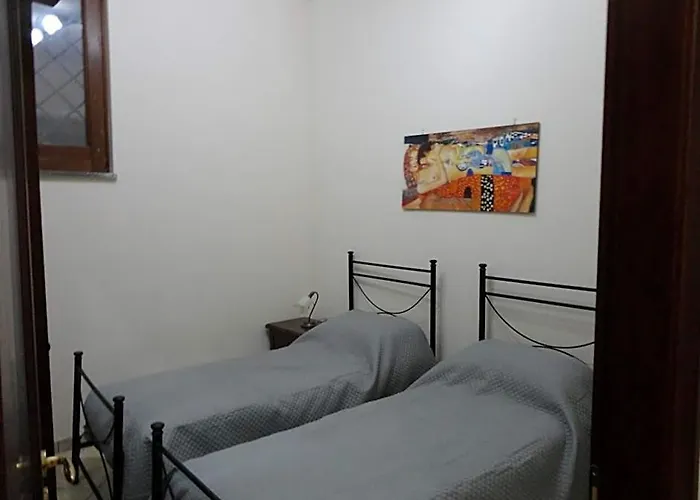 B&B Nola