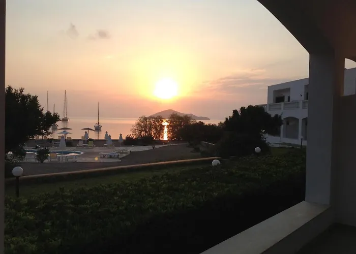 Tony'S Beach Hotel Vromolithos