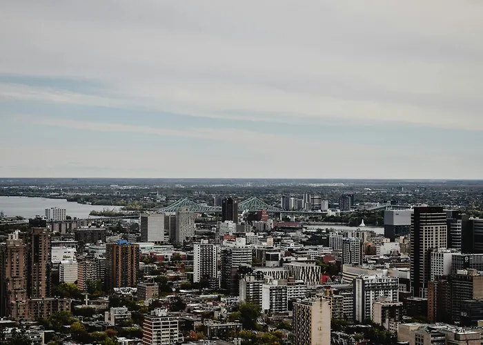 Staybridge Suites Montreal Airport - St-Laurent By Ihg